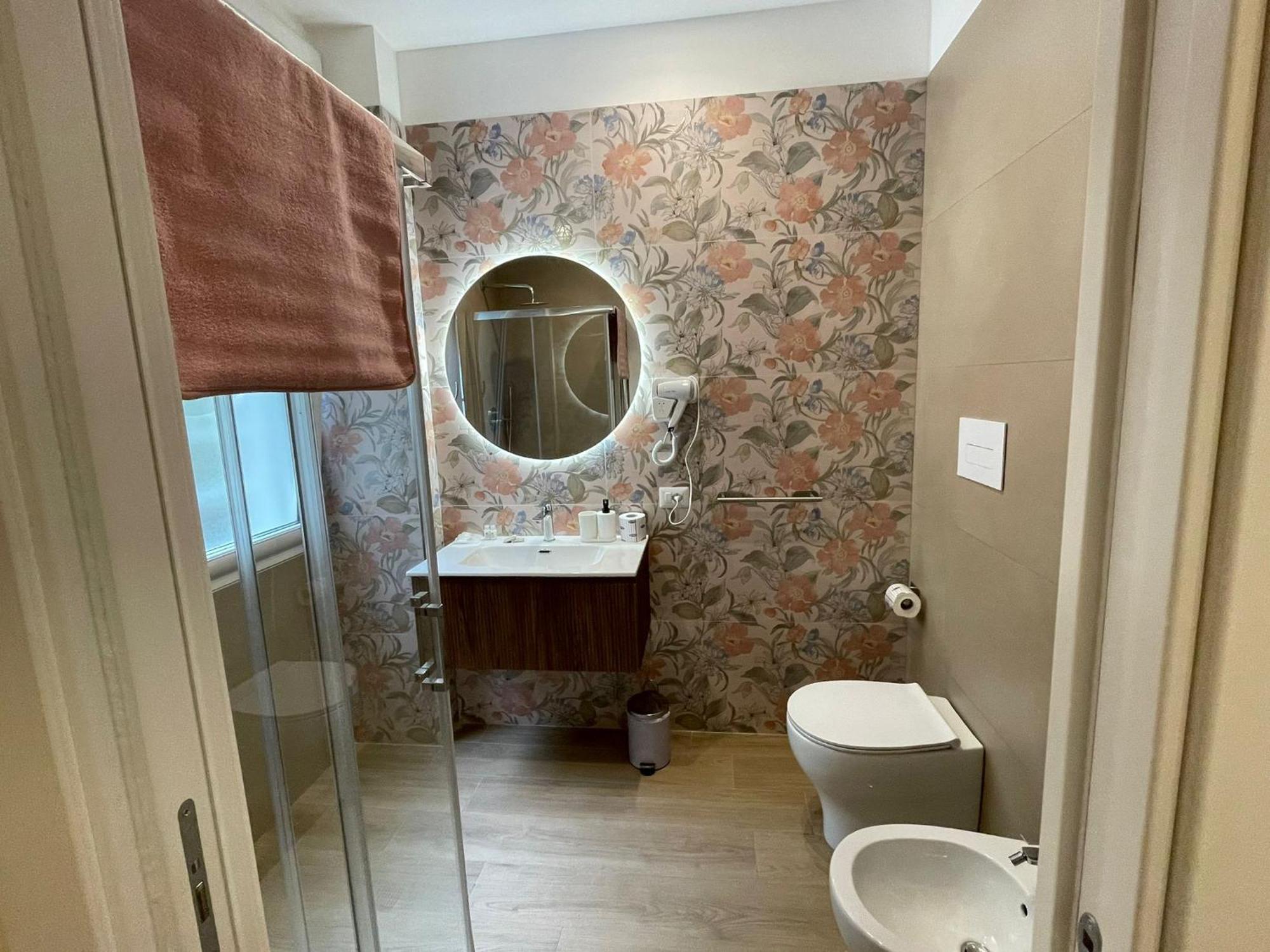 La Casa Di Ily Hotel Napoli Ngoại thất bức ảnh